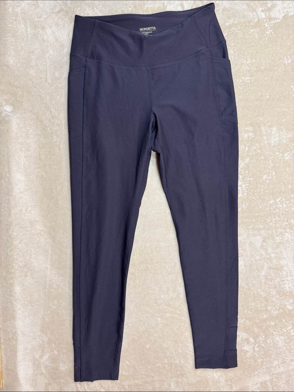 Mondetta Deep Navy High-Rise Performance Leggings with Pockets